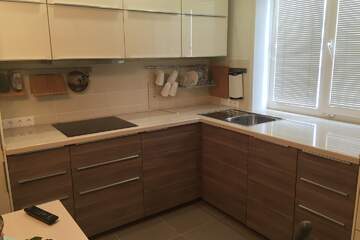 4-к квартира, 77 м², 2/10 эт.