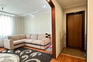 4-к квартира, 75,9 м², 6/10 эт.