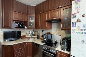 4-к квартира, 77 м², 2/10 эт.